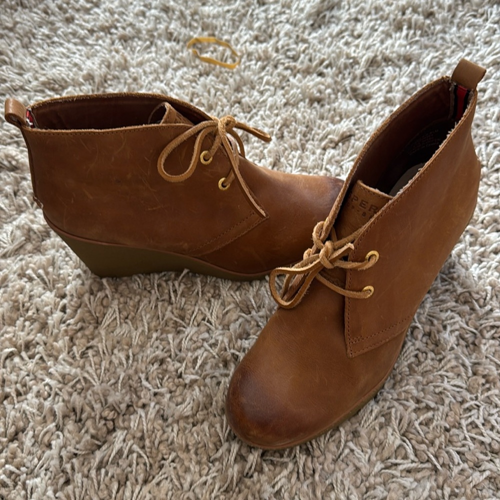 Sperry Leather Distressed Wedges Boots